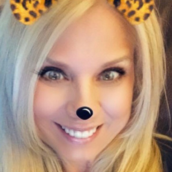 Meet your Posher, Carol - Picture 8 of 8